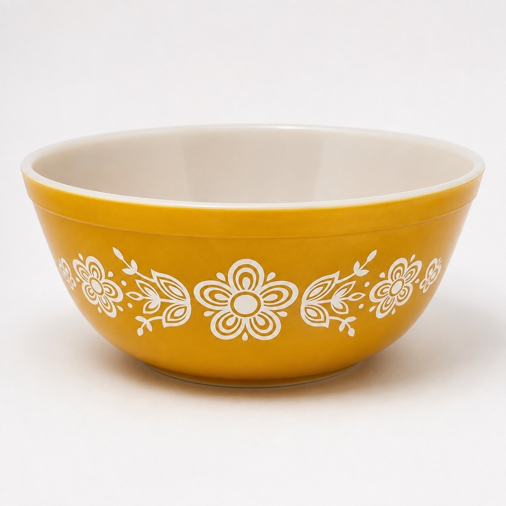 Vintage Pyrex Butterfly Gold 403 Mixing Bowl 2.5 Qt Mustard Yellow Milk Glass